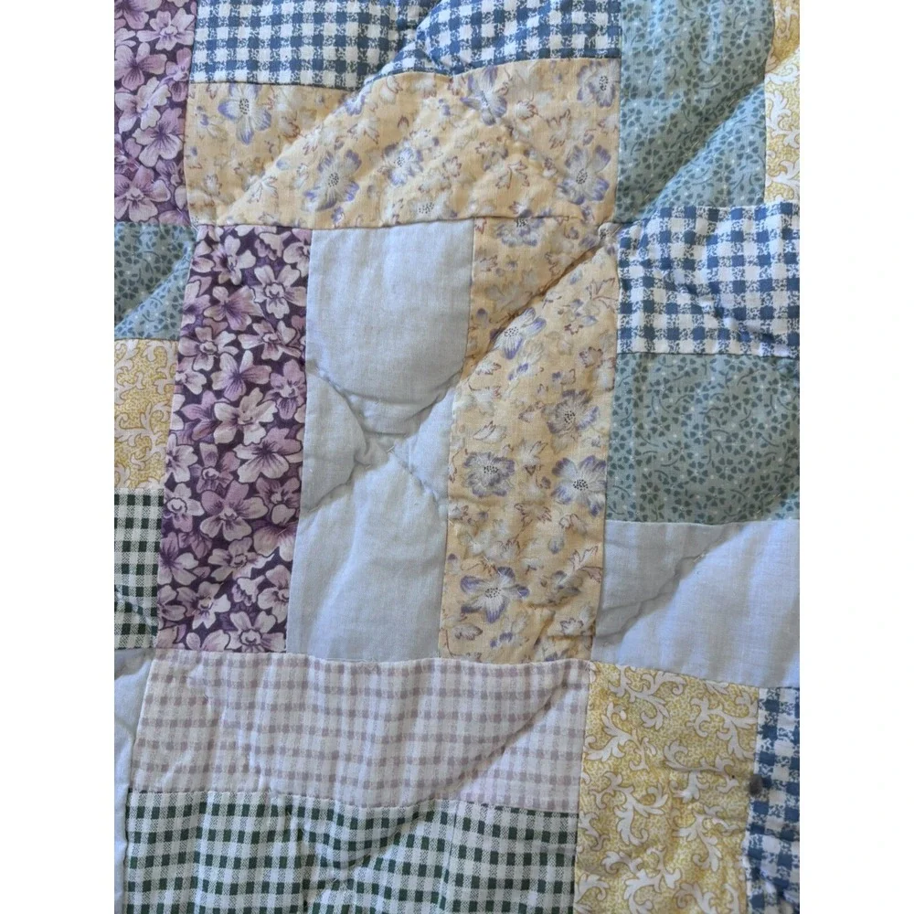 Vintage Quilt-Hand Sewn&Quilted-Grandmother's Diamond 84
